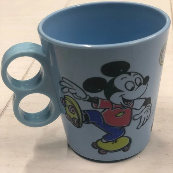 DISNEY MICKEY MOUSE CLUB Plastic MUG by Eagle 3.5" tall VTG Blue Kids Made n USA - Picture 8 of 9